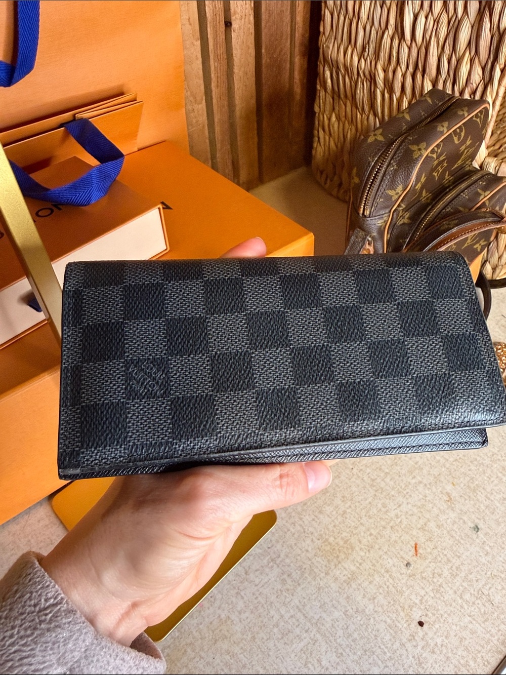 Louis Vuitton Black Damier Graphite Wallet - Picture 3 of 14